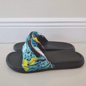 Nike benassi floral print deals